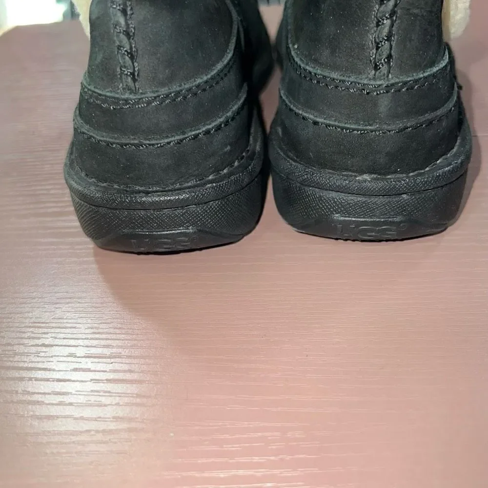 Ugg Boots Catalina Laced Black Nubuck Leather